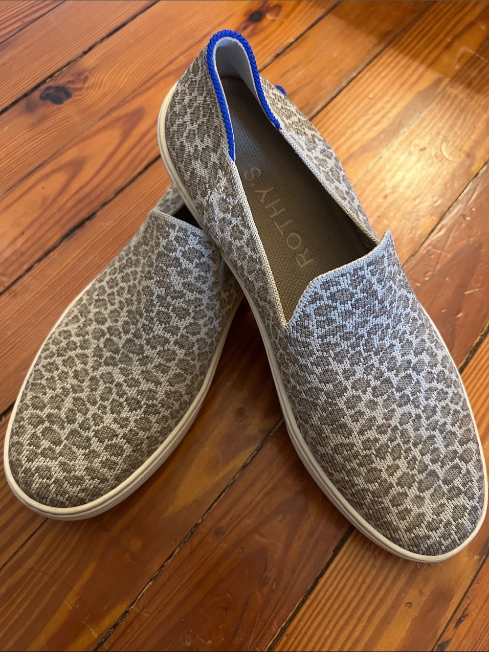 Rothy's Boat Shoes  leopard  print with blue heel size 9.5